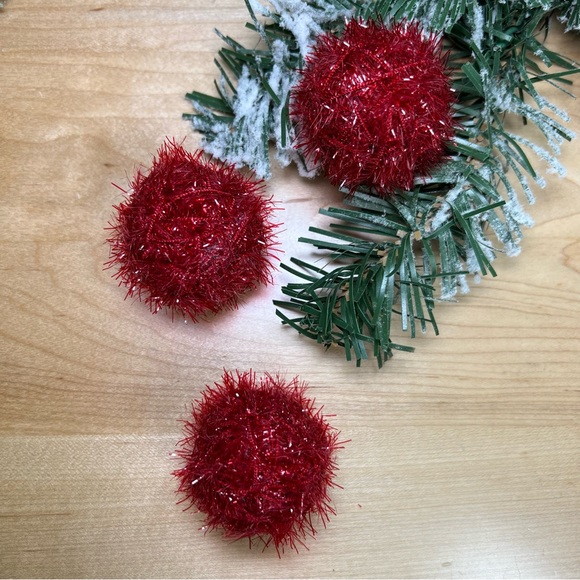 Cat sparkly rattling balls Christmas Themed handcrafted by me :) 3pc